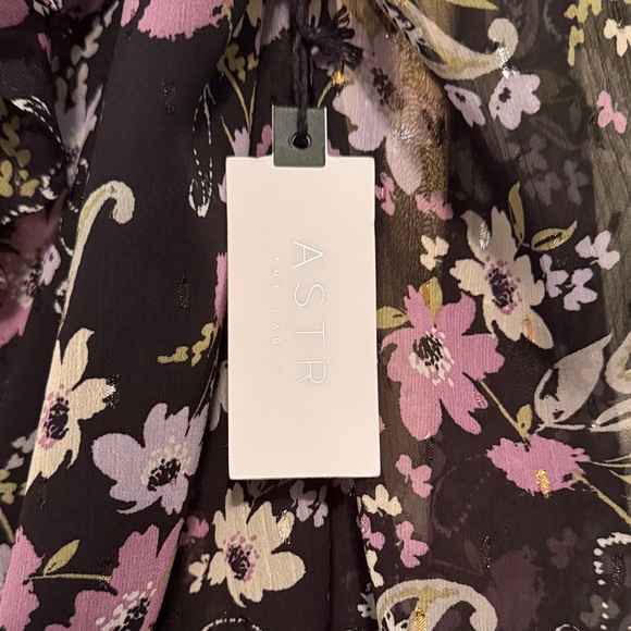 Floral Ruffle Bodysuit - Picture 3 of 3